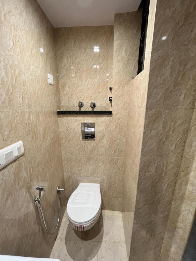 Hotel Mahalaxmi Deluxe ニューデリー エクステリア 写真